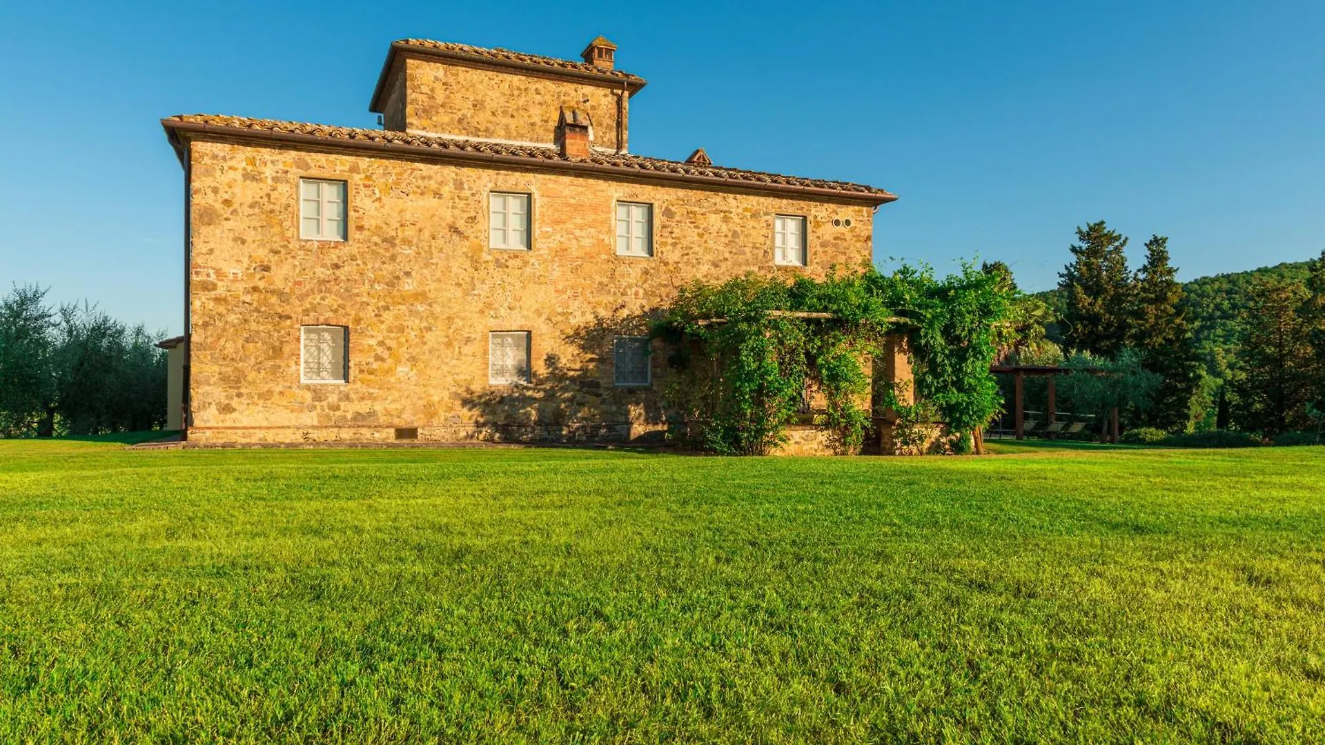 Villa Gagnoni Sinalunga 0*,